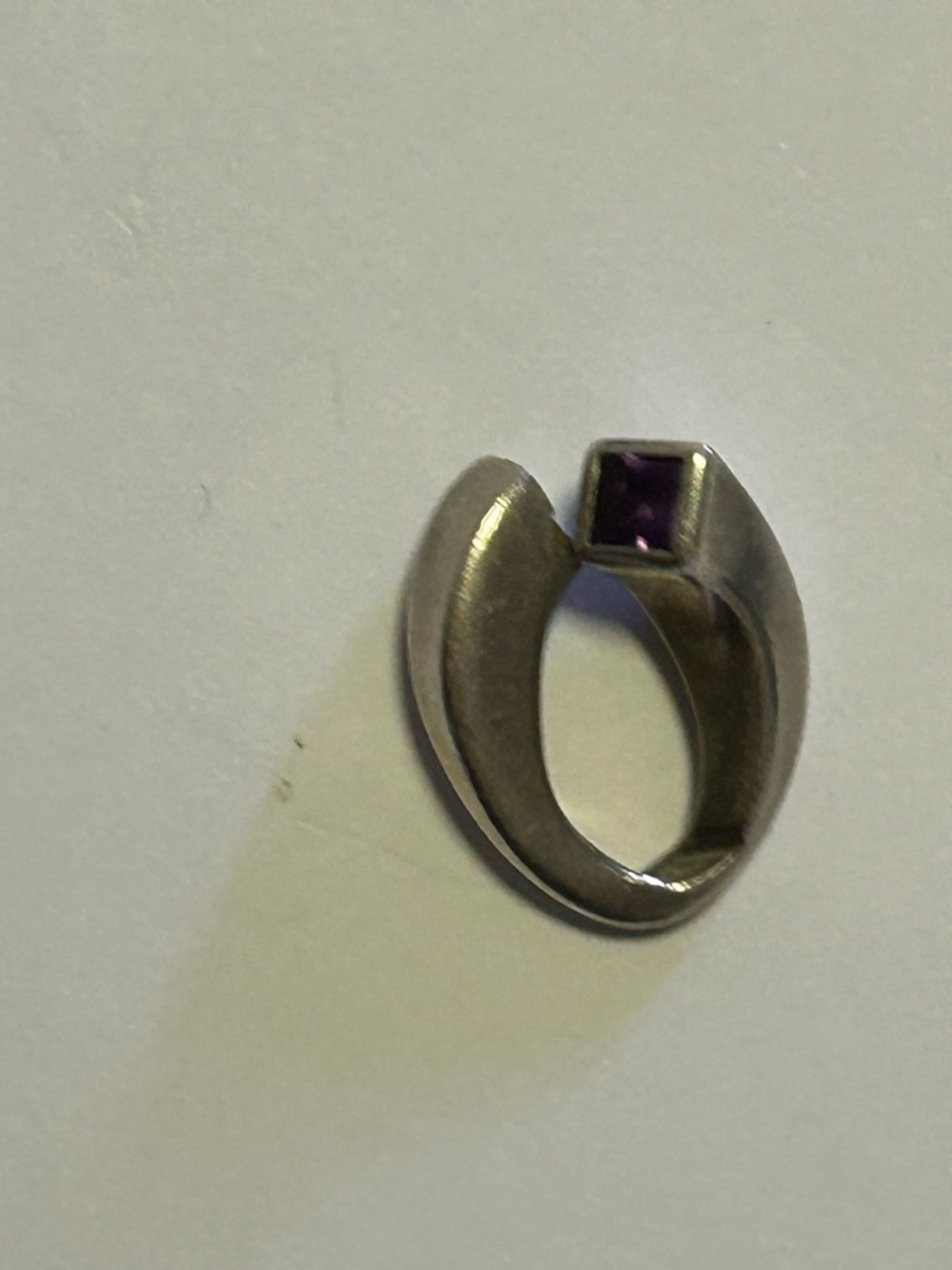 Gucci Gold-Tone Modern Hoop Pendant - Picture 9 of 12